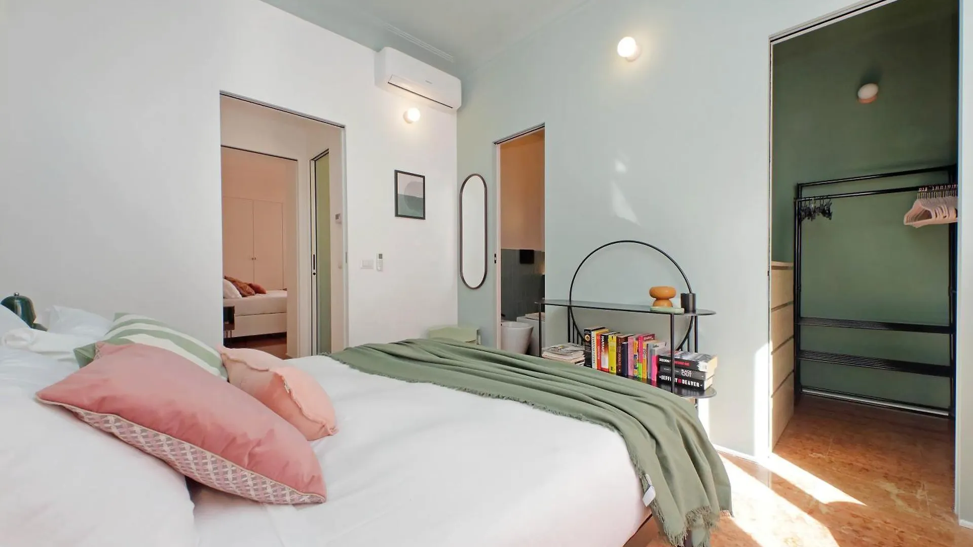 Apartment Ych-Lussuoso Appartamento Al Colosseo Rome Italy